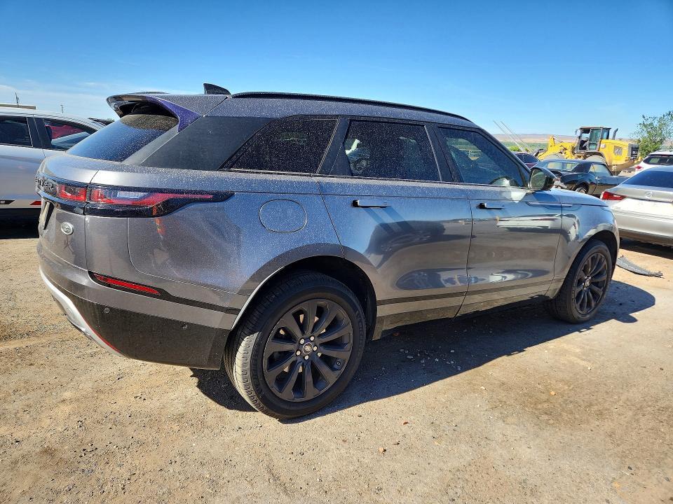 SALYL2RV3JA750310 2018 Land Rover Range Rover photo no. 3