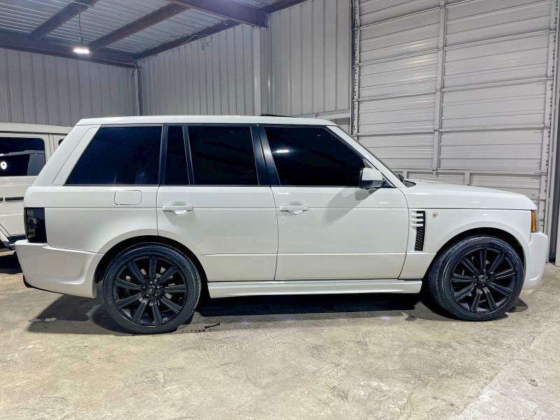 SALMF1E46BA357805 2011 Land Rover Range Rover photo no. 13