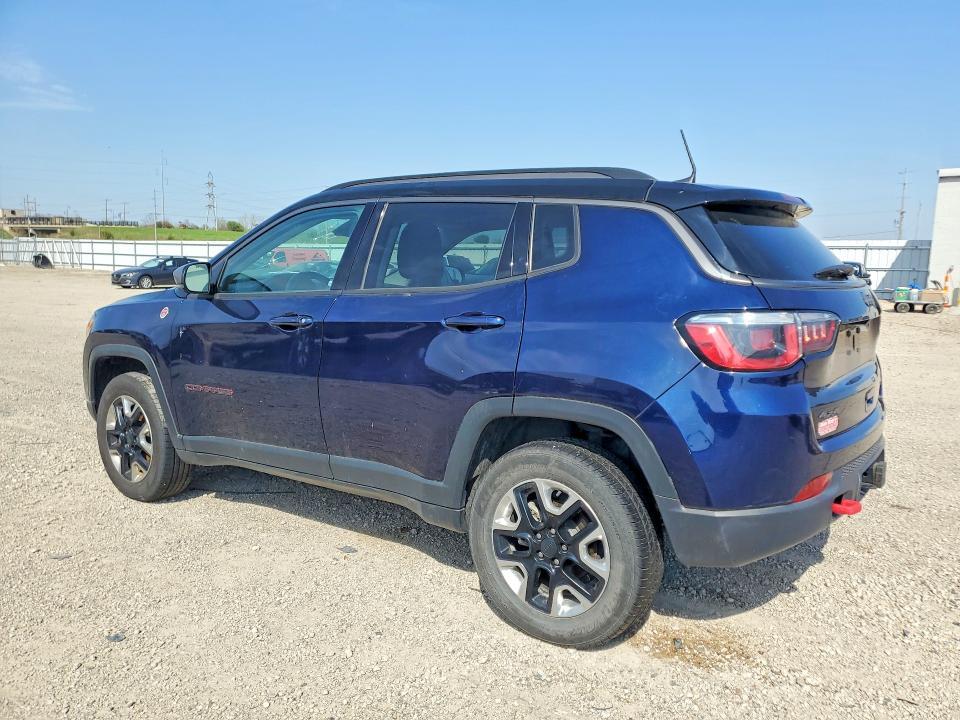 3C4NJDDBXJT144424 2018 Jeep Compass photo no. 2
