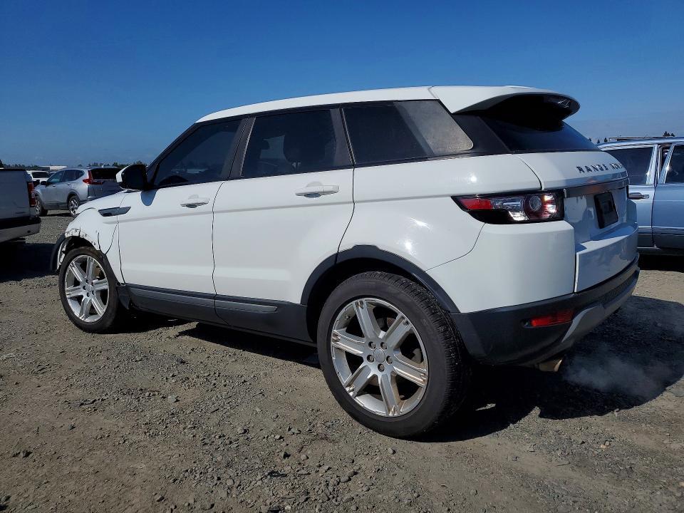 SALVP2BGXFH070194 2015 Land Rover Range Rover photo no. 2