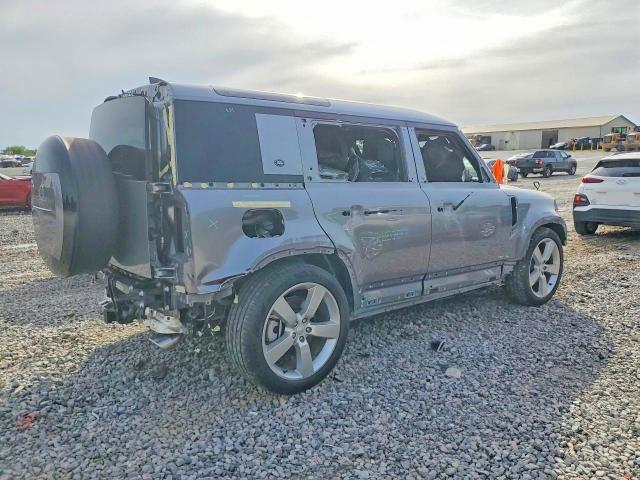 SALEPEFE2R2308332 2024 Land Rover Defender photo no. 3