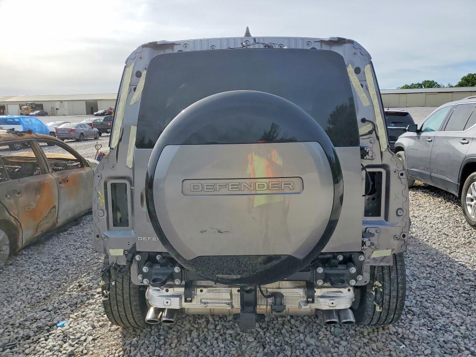 SALEPEFE2R2308332 2024 Land Rover Defender photo no. 6