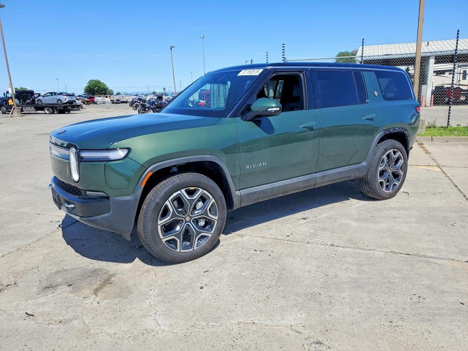 7PDSGCBA0TN080413 2026 Rivian R1S photo no. 1