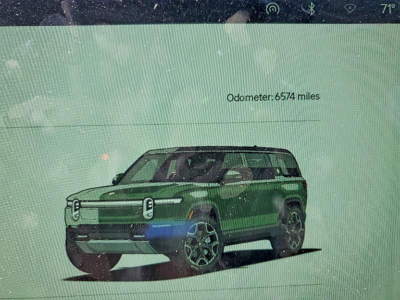 7PDSGCBA0TN080413 2026 Rivian R1S photo no. 9