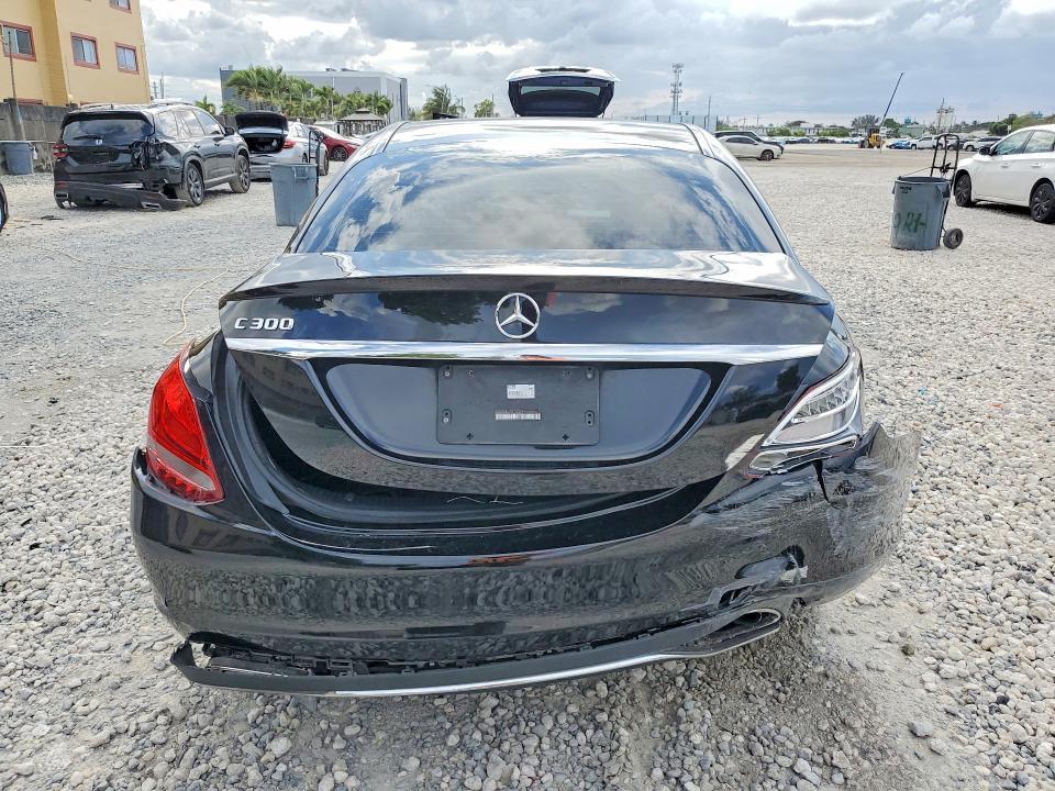 55SWF4JB7HU183473 2017 Mercedes-Benz C-Class photo no. 6