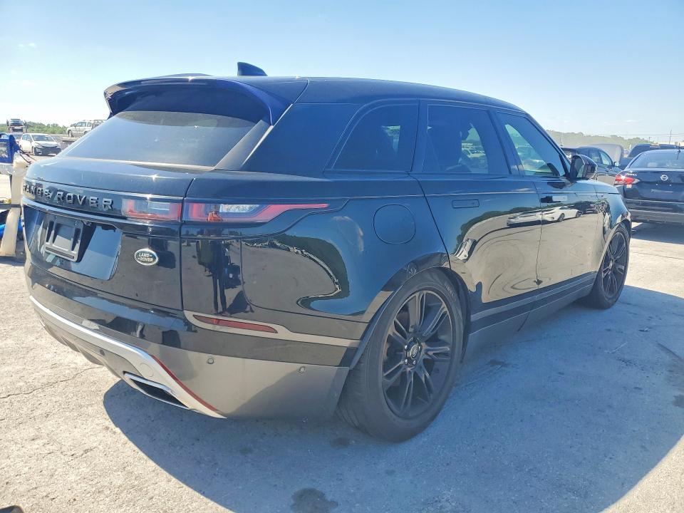 SALYL2RV5JA738529 2018 Land Rover Range Rover photo no. 3