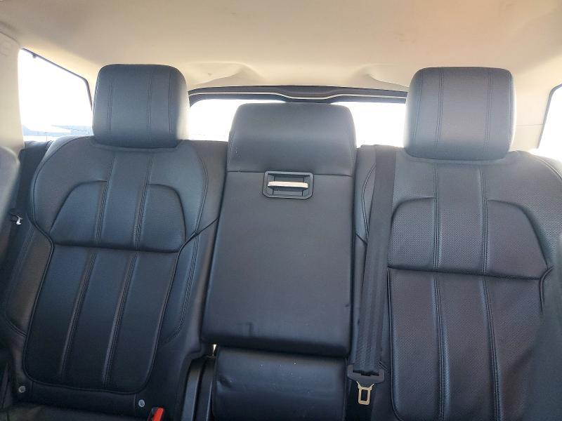 SALWR2VF3GA640063 2016 Land Rover Range Rover photo no. 10
