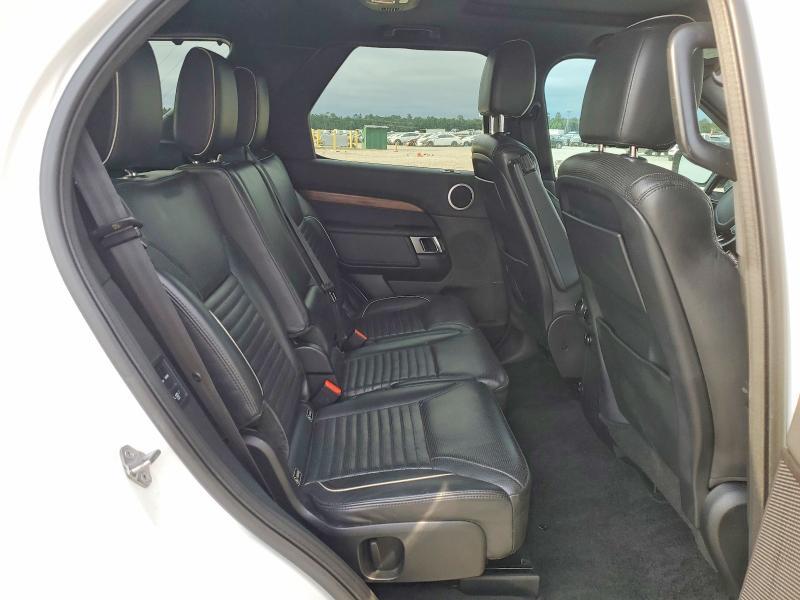 SALRRBBVXHA045771 2017 Land Rover Discovery photo no. 11