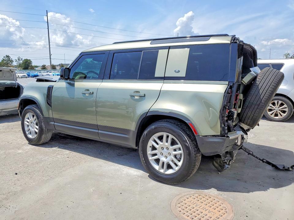 SALEJ7EX2R2350659 2024 Land Rover Defender photo no. 2