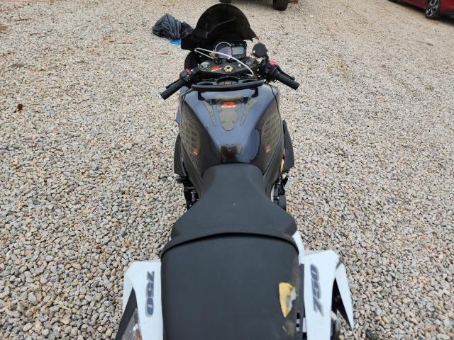 JS1GR7MA6F2101308 2015 Suzuki GSX-R750 photo no. 6