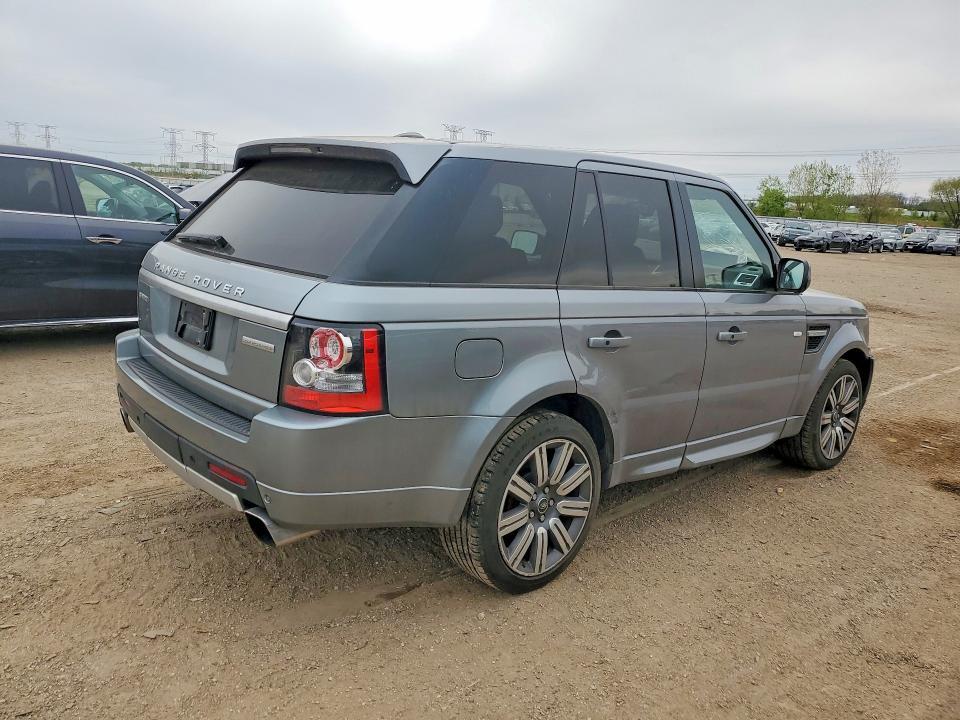 SALSH2E48DA807271 2013 Land Rover Range Rover photo no. 3