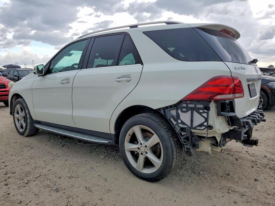 4JGDA5JB7GA690454 2016 Mercedes-Benz GLE-Class photo no. 2
