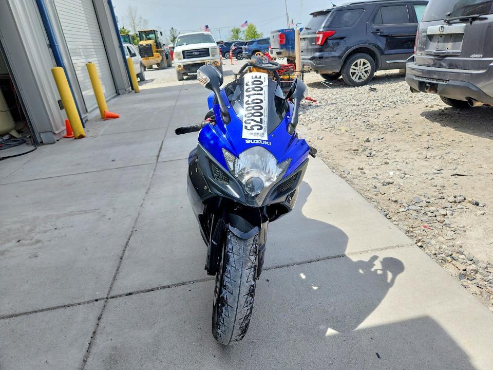 JS1GR7KA972105079 2007 Suzuki GSX-R750 photo no. 2