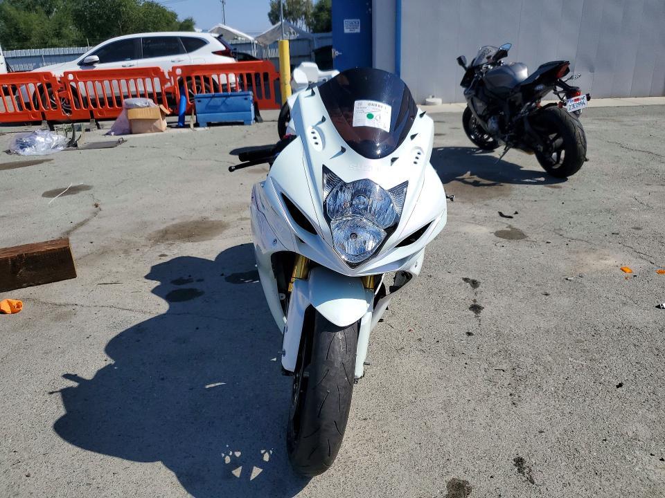 JS1GR7MA6P7100714 2023 Suzuki GSX-R750 photo no. 2