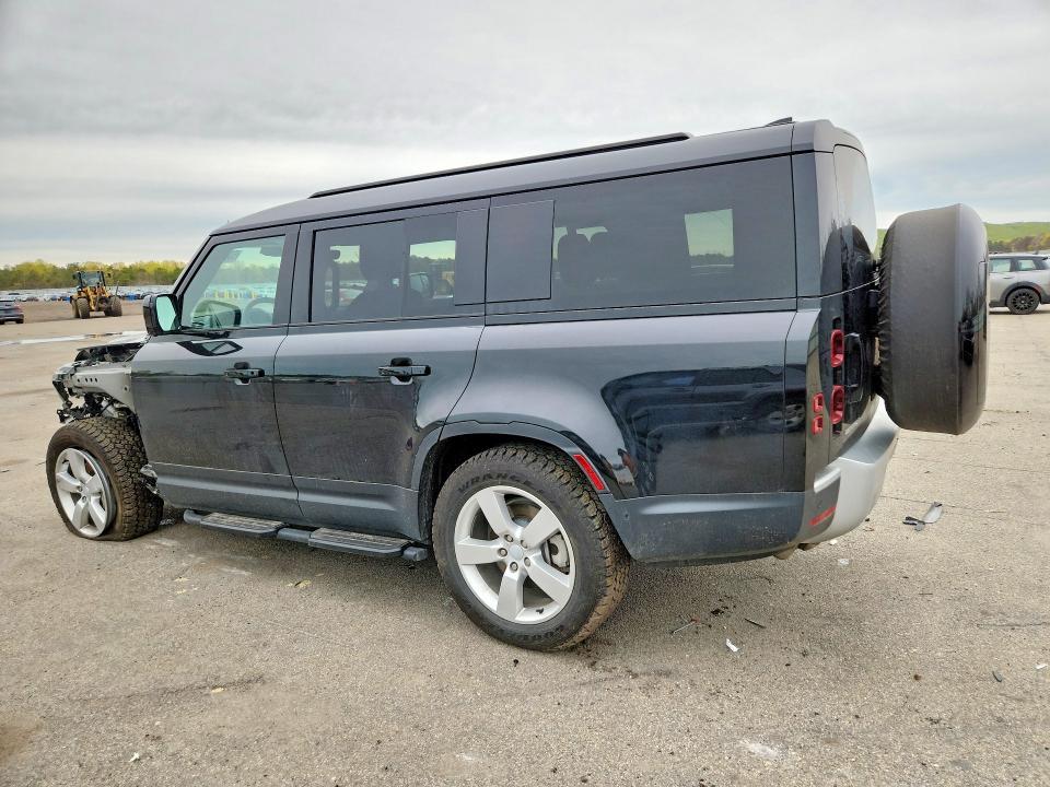 SALEJFFU2S2406524 2025 Land Rover Defender photo no. 2