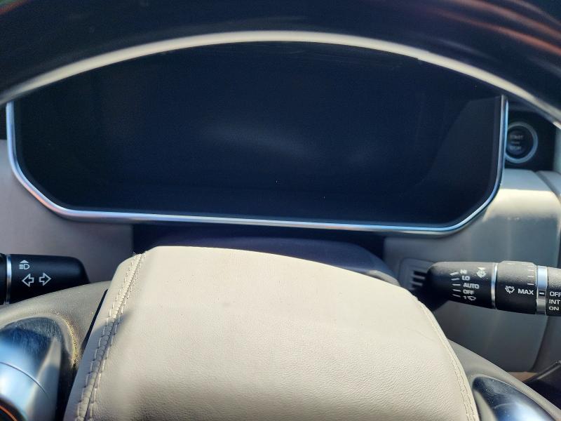 SALGS2KF9GA246581 2016 Land Rover Range Rover photo no. 9