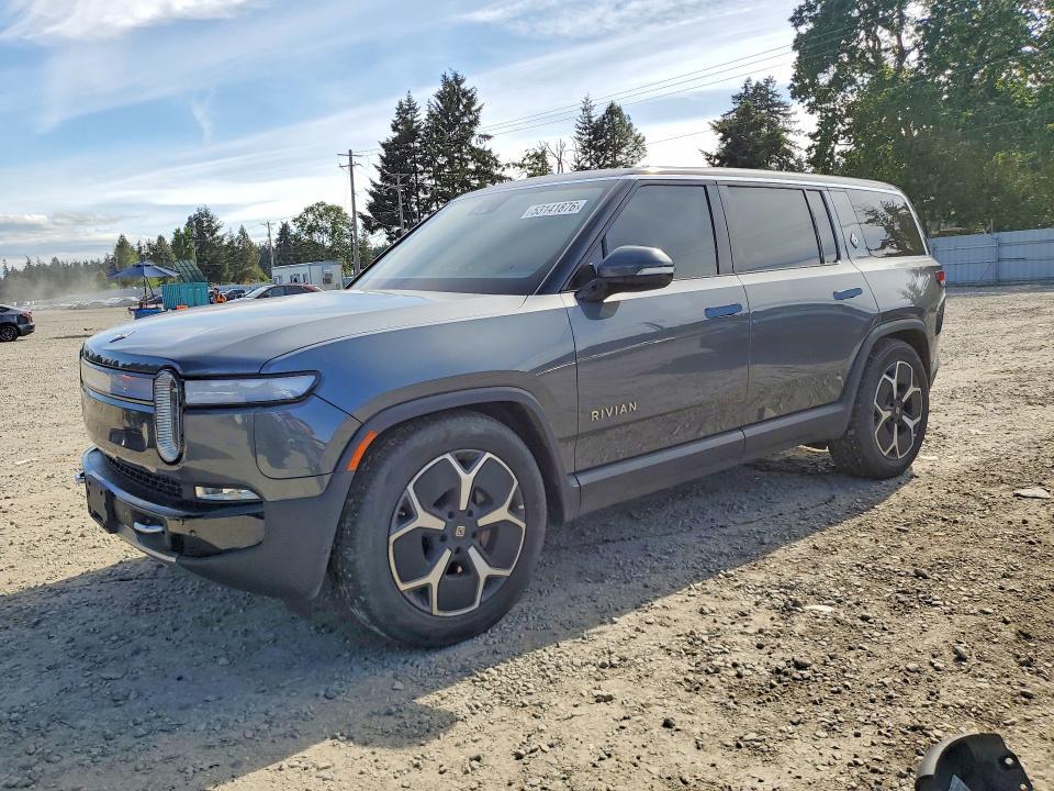 7PDSGABAXPN009150 2023 Rivian R1S photo no. 1