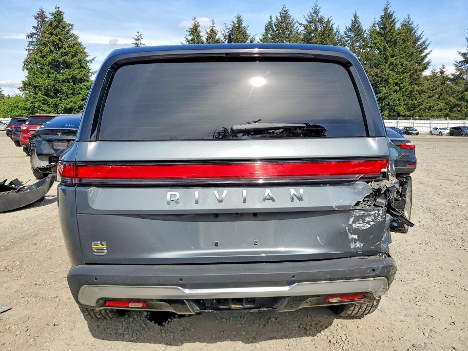 7PDSGABAXPN009150 2023 Rivian R1S photo no. 6
