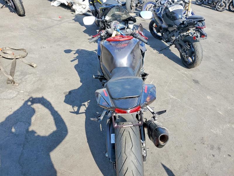 JS1GN7FA6H2100932 2017 Suzuki GSX-R600 photo no. 6