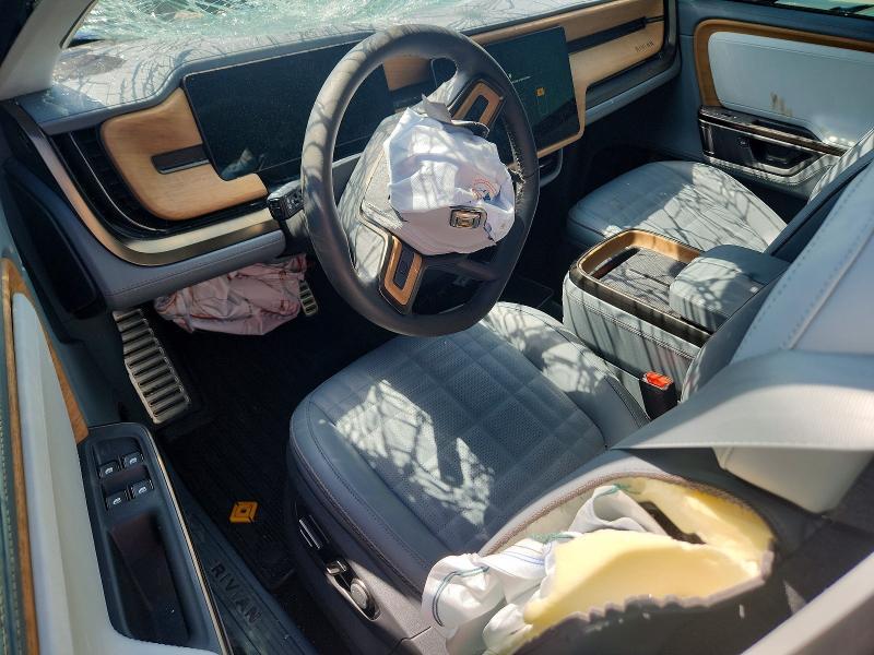 7PDSGBBP3TN086155 2026 Rivian R1S photo no. 8