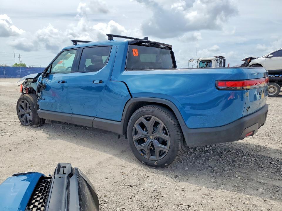 7FCTGBAA9SN038225 2025 Rivian R1T photo no. 2