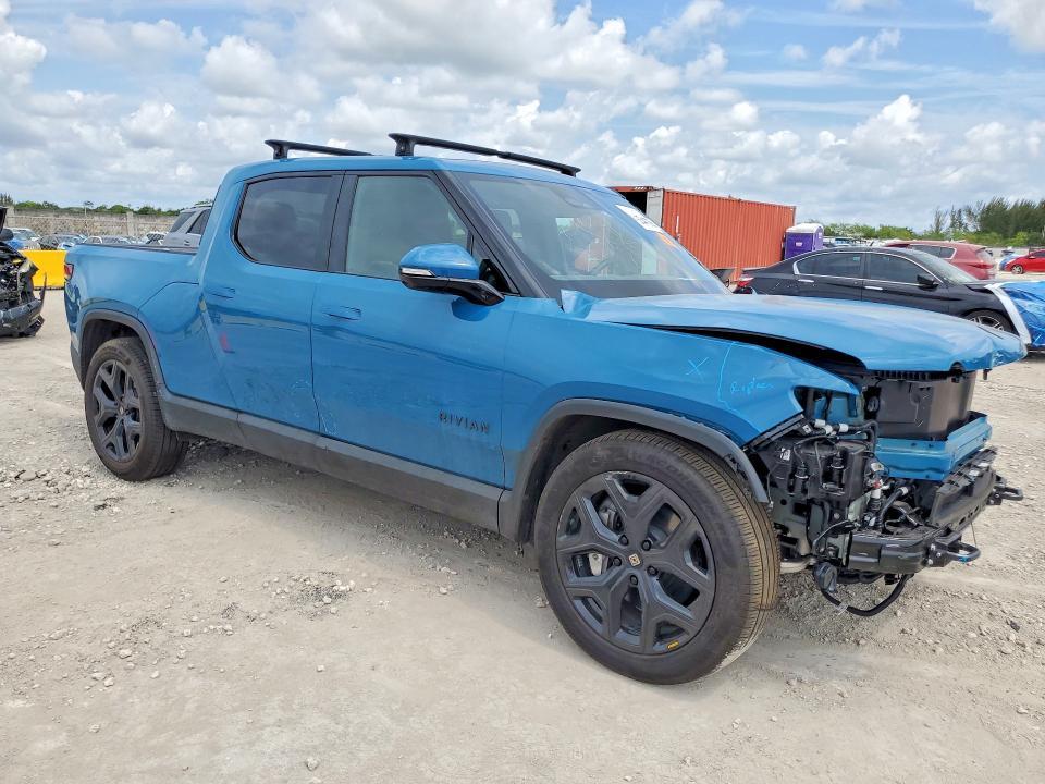 7FCTGBAA9SN038225 2025 Rivian R1T photo no. 4