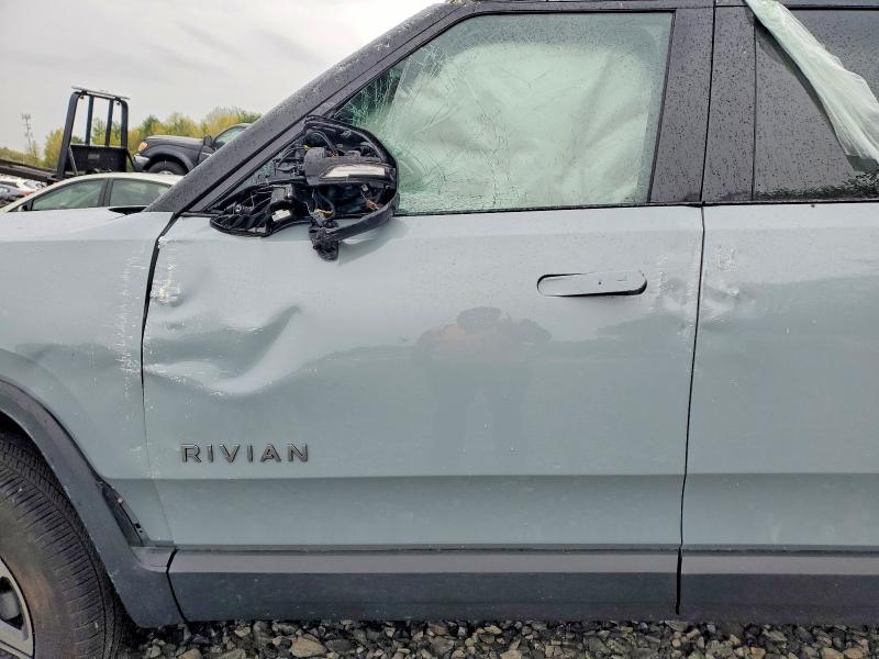 7PDSGBBA9SN071055 2025 Rivian R1S photo no. 7