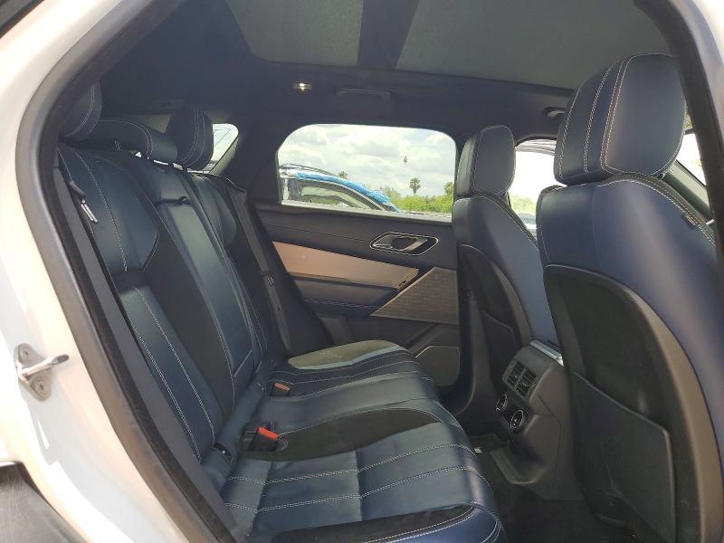 SALYL2RX8JA735867 2018 Land Rover Range Rover photo no. 10