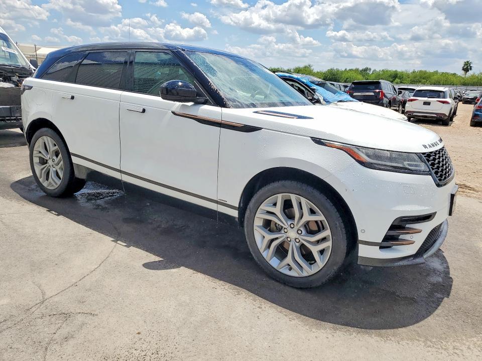 SALYL2RX8JA735867 2018 Land Rover Range Rover photo no. 4