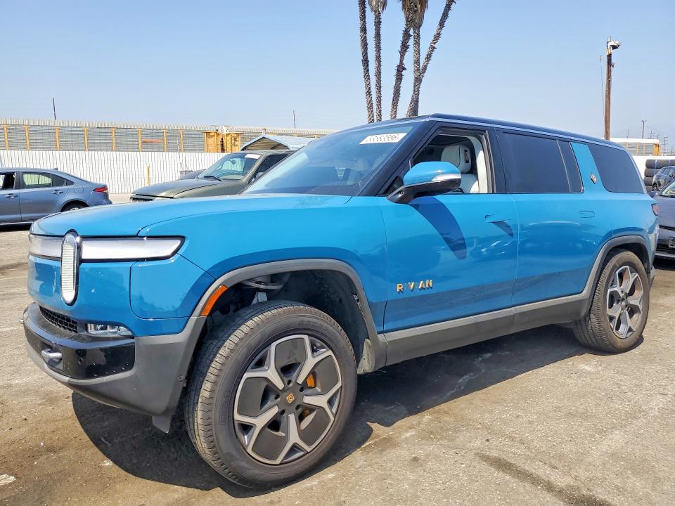 7PDSGABA9RN033281 2024 Rivian R1S photo no. 1
