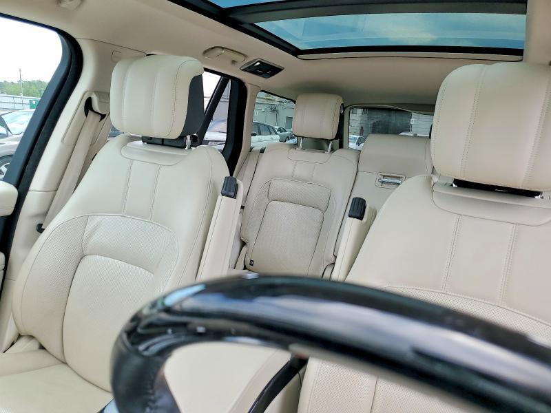 SALGS2SV8KA567592 2019 Land Rover Range Rover photo no. 10