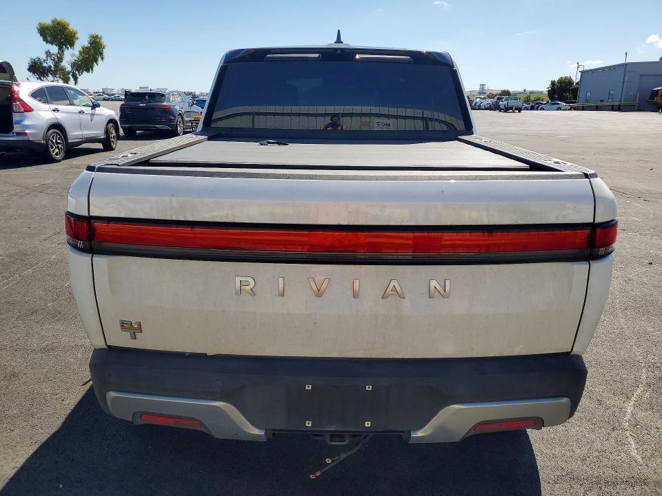 7FCTGAAL6NN001844 2022 Rivian R1T photo no. 6
