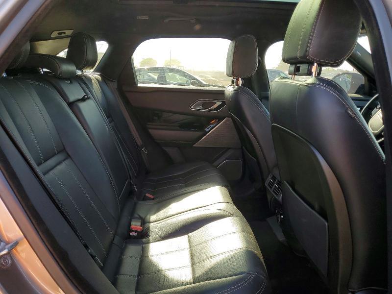 SALYL2RV0JA724490 2018 Land Rover Range Rover photo no. 10
