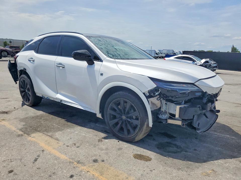 2T2BCMEA0RC019302 2024 Lexus RX photo no. 4