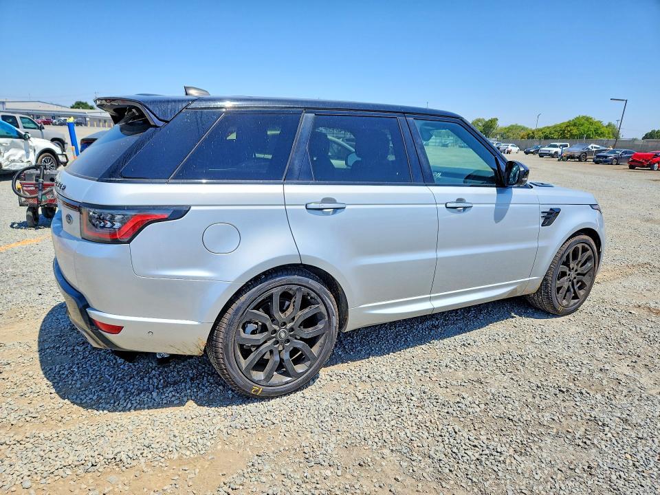 SALWV2SE6LA705912 2020 Land Rover Range Rover photo no. 3