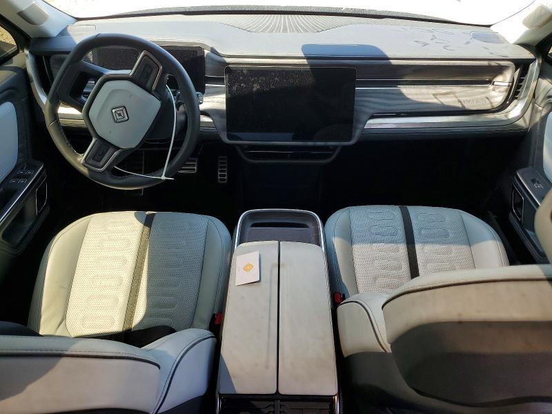 7FCTGAAAXNN015566 2022 Rivian R1T photo no. 8