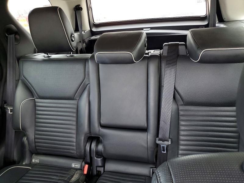 SALRRBBV4HA016105 2017 Land Rover Discovery photo no. 10