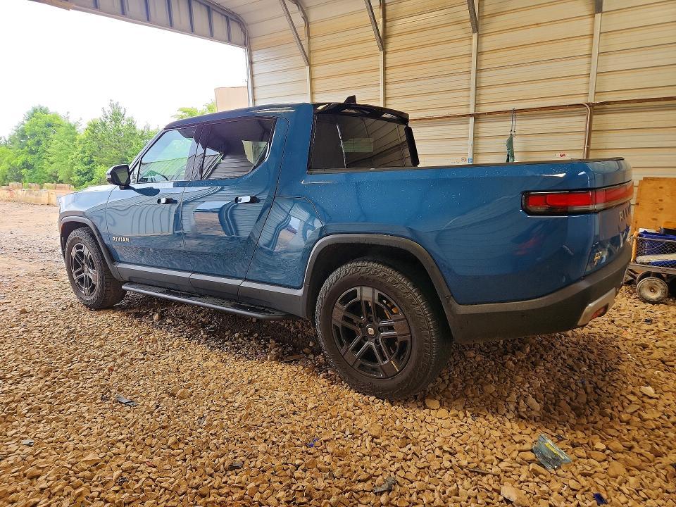 7FCTGAAAXPN026117 2023 Rivian R1T photo no. 2