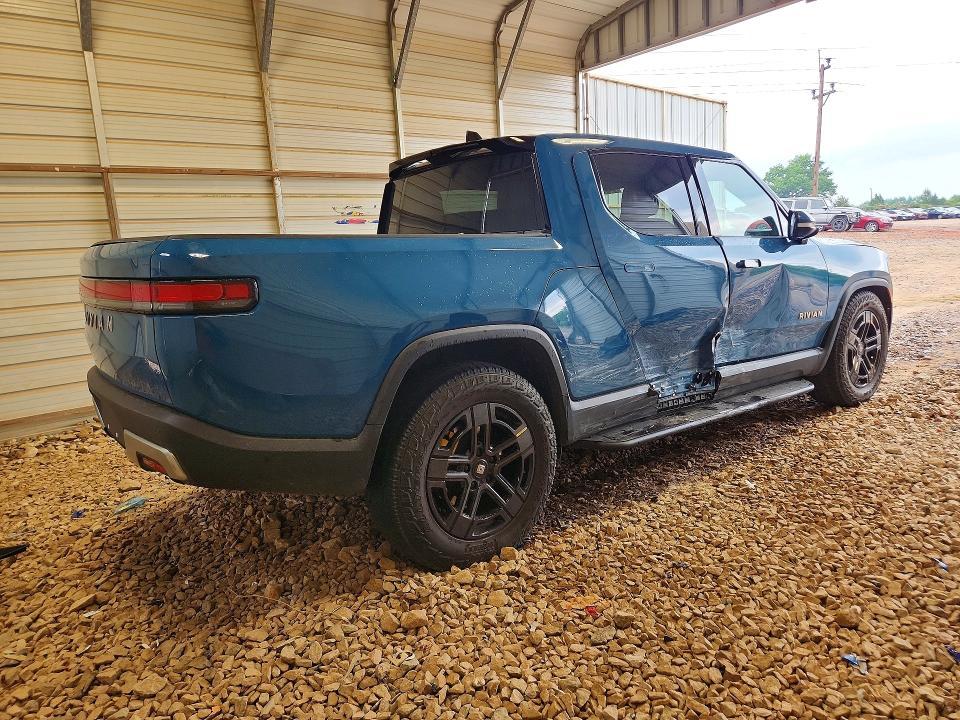 7FCTGAAAXPN026117 2023 Rivian R1T photo no. 3