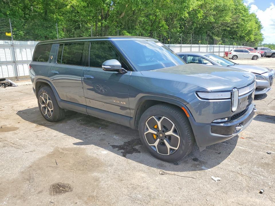 7PDSGABA2PN022829 2023 Rivian R1S photo no. 4