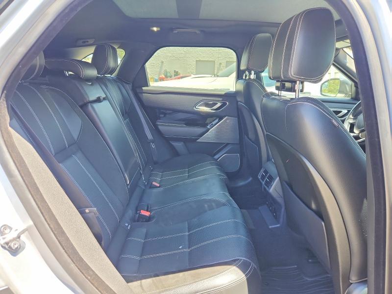 SALYL2RX8JA775415 2018 Land Rover Range Rover photo no. 10