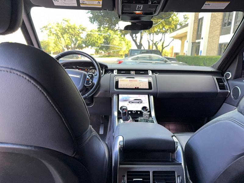 SALWG2RV3JA404415 2018 Land Rover Range Rover photo no. 9