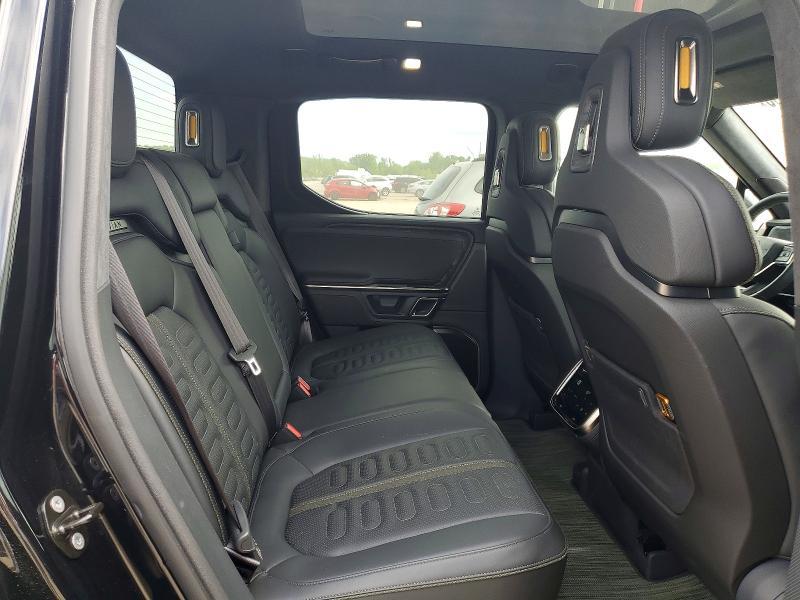 7FCTGAALXNN007792 2022 Rivian R1T photo no. 10
