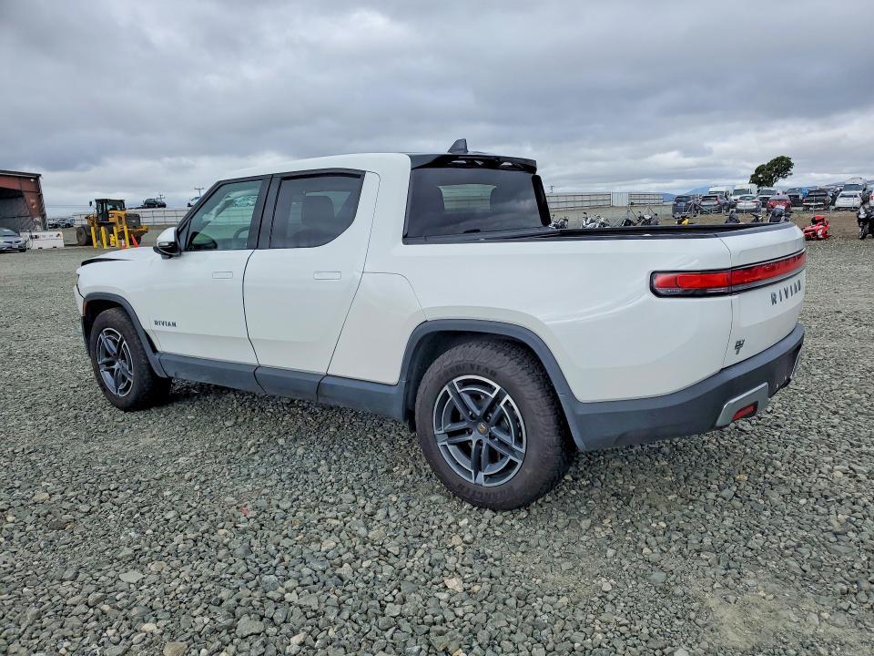 7FCTGBAA5SN035063 2025 Rivian R1T photo no. 2