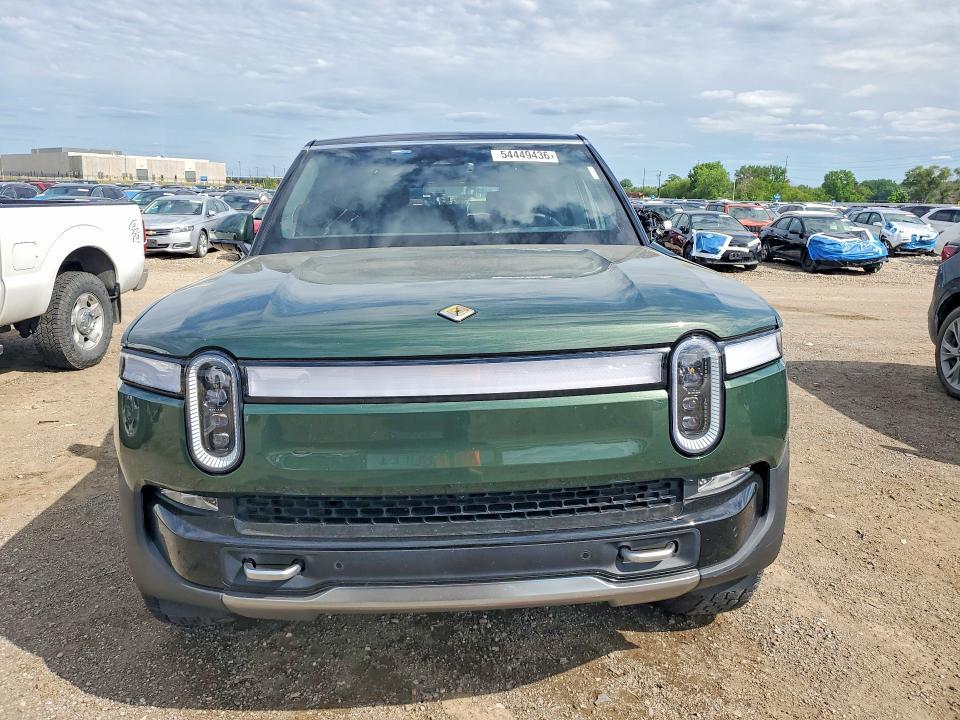 7PDSGBBA2RN044399 2024 Rivian R1S photo no. 5