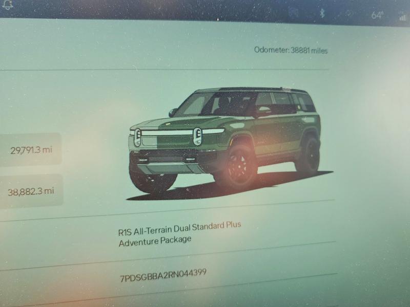 7PDSGBBA2RN044399 2024 Rivian R1S photo no. 9