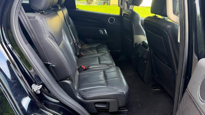 SALRG2RV4JA069601 2018 Land Rover Discovery photo no. 6