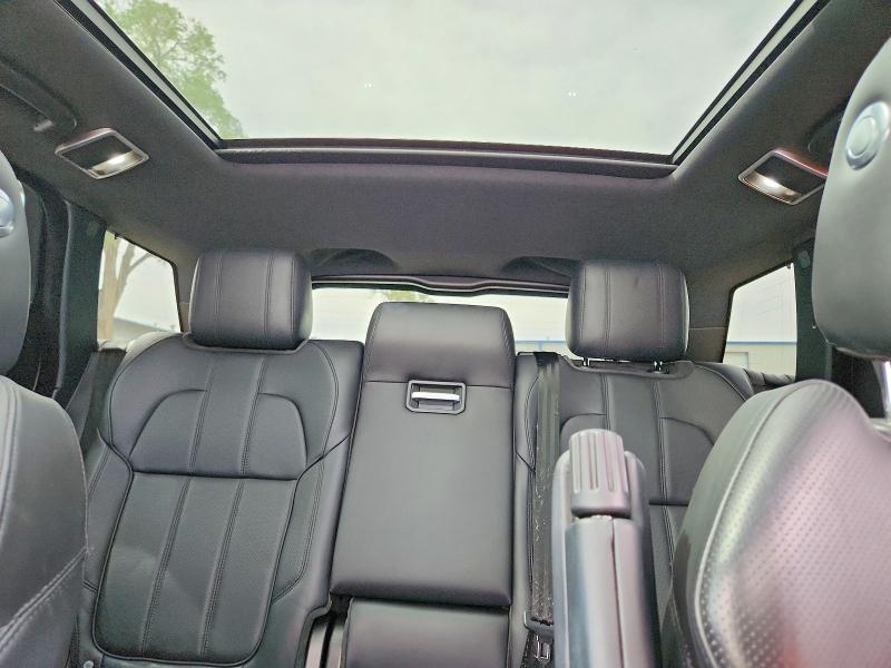 SALWR2KF0GA650635 2016 Land Rover Range Rover photo no. 10