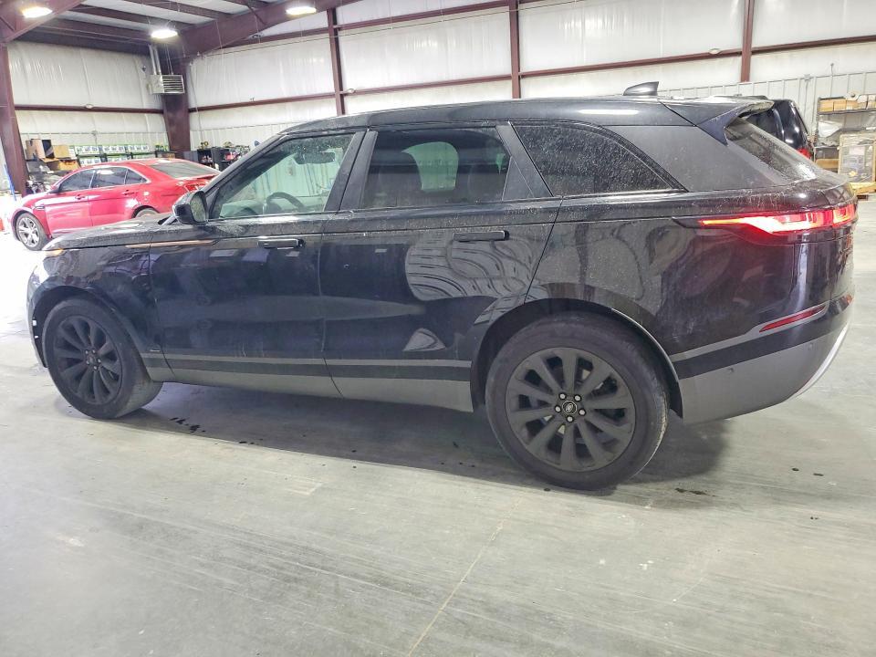 SALYL2RX0JA714446 2018 Land Rover Range Rover photo no. 2