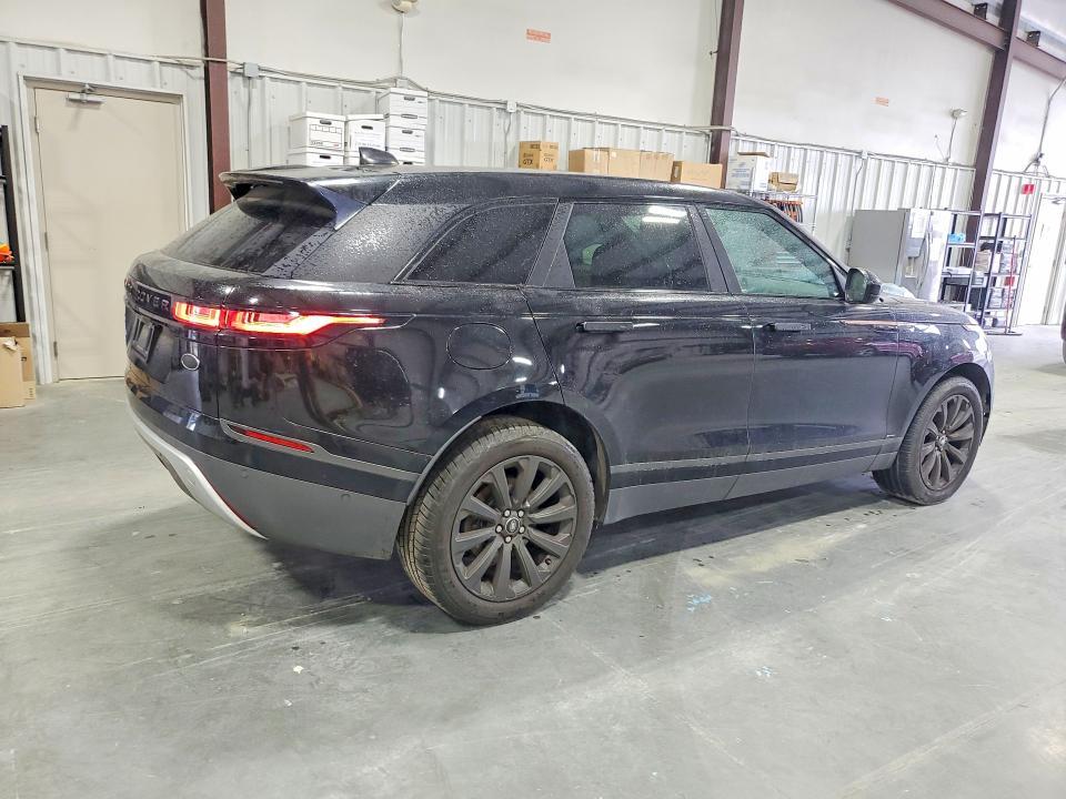 SALYL2RX0JA714446 2018 Land Rover Range Rover photo no. 3